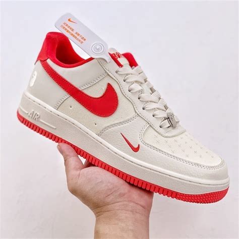 nike air force 1 rood dames rood streepje|Rood Air Force 1 Schoenen (3) .